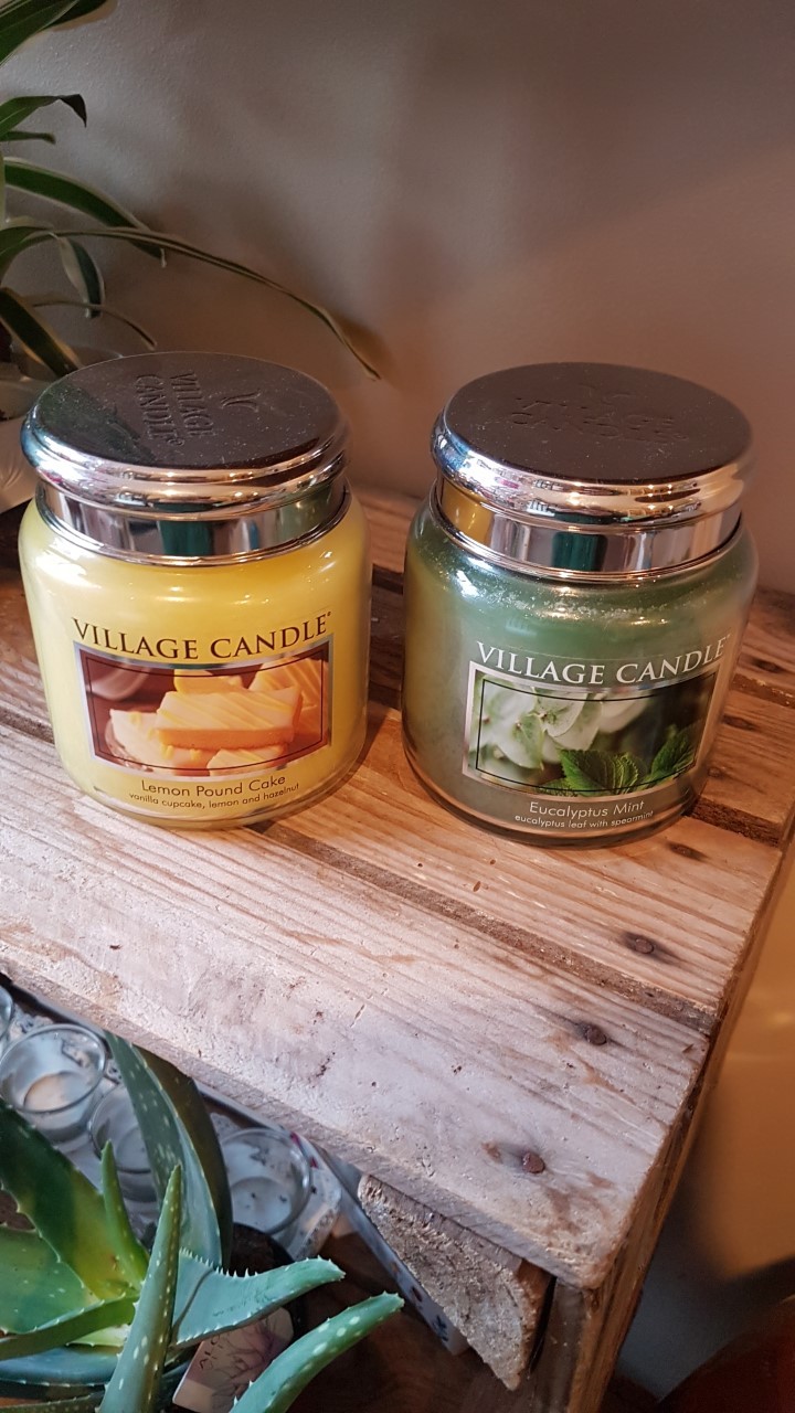 Village candle medium jar